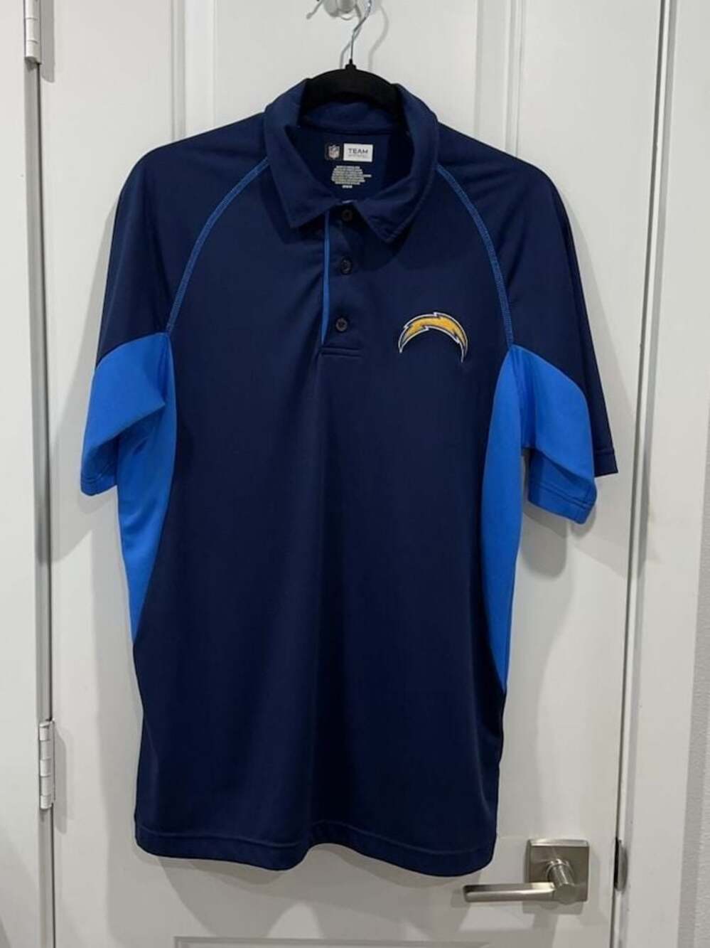 NFL Team Apparel Los Angeles Chargers Performance Polo Shirt Size M